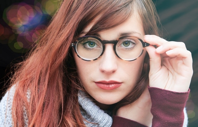 Brillengestelle, Brillenfassungen aus Kunststoff, Designerbrillen, Sonnenbrillen